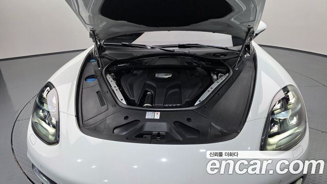 Porsche Panamera (971) 3.0 AWD 2018 — фото 6