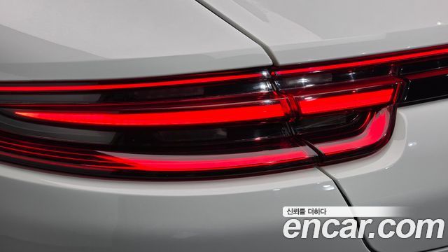 Porsche Panamera (971) 3.0 AWD 2018 — фото 23