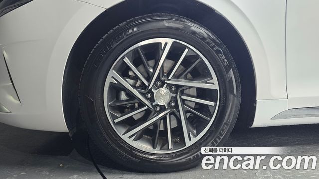 Hyundai Grandeur (IG) 3.0 LPi Rent Car Premium 2023 — фото 5