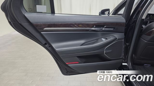 Genesis EQ900 3.8 GDI AWD Premium Luxury 2017 — фото 25