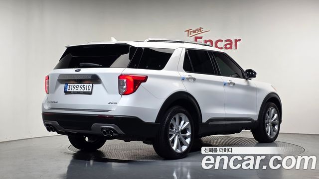 Ford Explorer (VI) 3.0 Platinum 4WD 2022 — фото 2