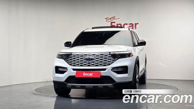 Ford Explorer (VI) 3.0 Platinum 4WD 2022 — фото 3