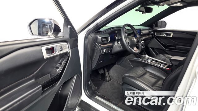 Ford Explorer (VI) 3.0 Platinum 4WD 2022 — фото 10