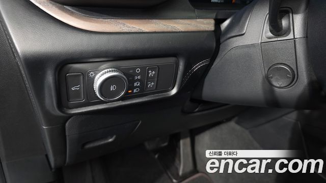 Ford Explorer (VI) 3.0 Platinum 4WD 2022 — фото 23