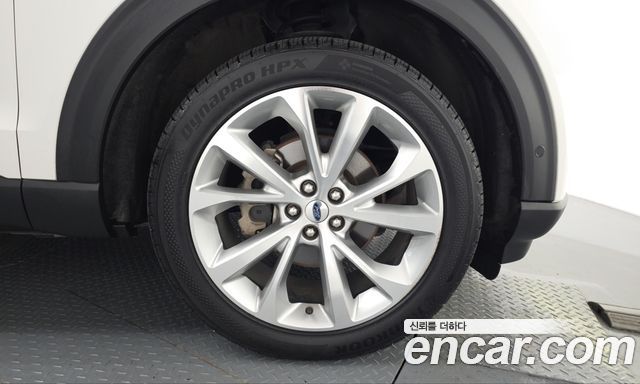 Ford Explorer (VI) 3.0 Platinum 4WD 2022 — фото 27