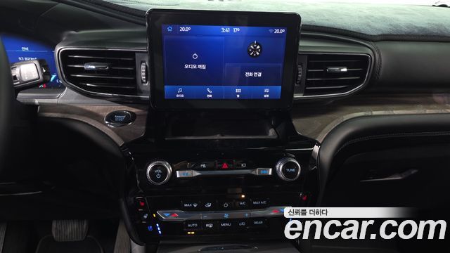 Ford Explorer (VI) 3.0 Platinum 4WD 2022 — фото 37