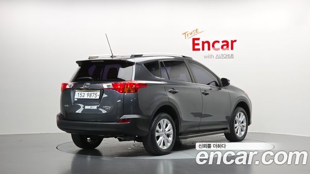 Toyota RAV4 2.5 4WD 4th 2015 — фото 2