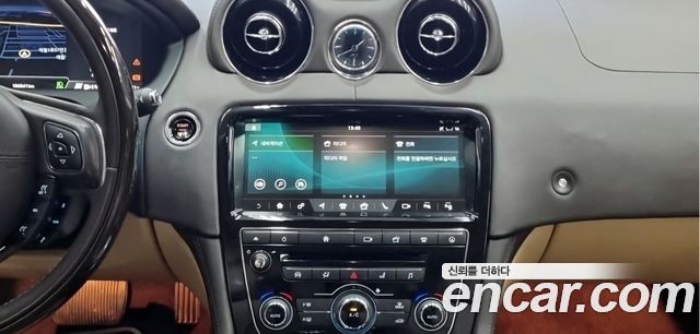 Jaguar XJ 3.0D Premium Luxury LWB X351 2018 — фото 10