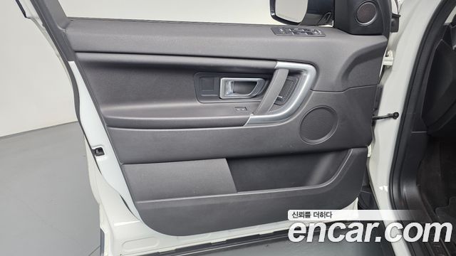 Land Rover Discovery Sport 2.0 TD4 SE (150PS) 2017 — фото 24