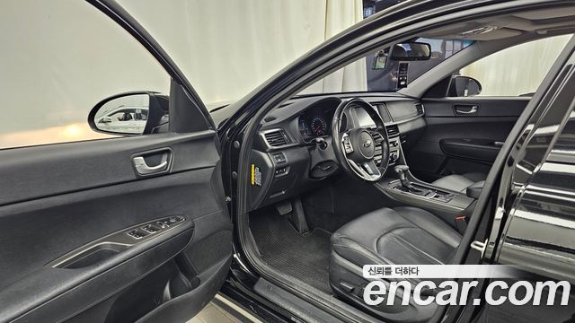 Kia K5 (II) 2.0 Prestige 2020 — фото 10