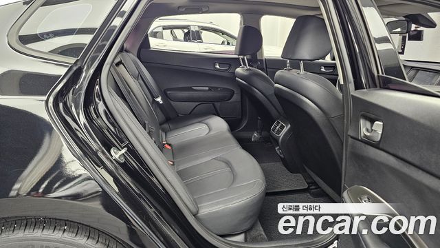 Kia K5 (II) 2.0 Prestige 2020 — фото 11