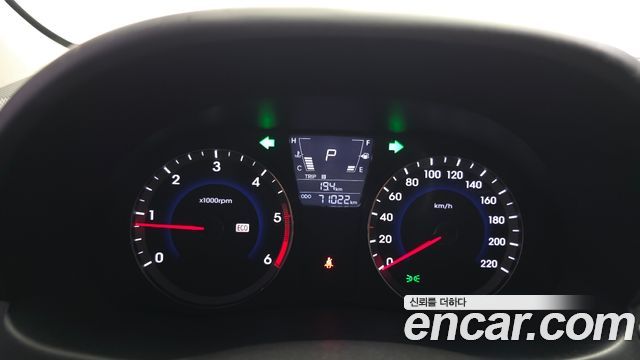 Hyundai Accent (New) Diesel 1.6 VGT Smart 2014 — фото 8