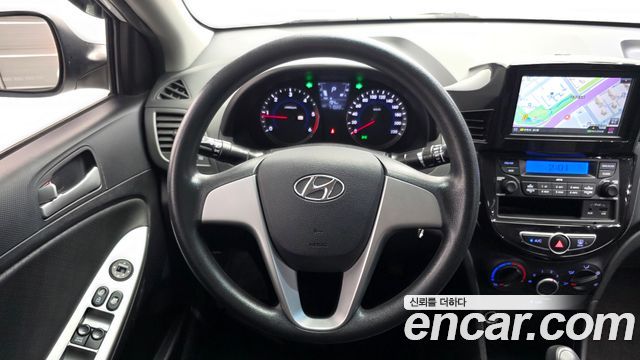 Hyundai Accent (New) Diesel 1.6 VGT Smart 2014 — фото 17