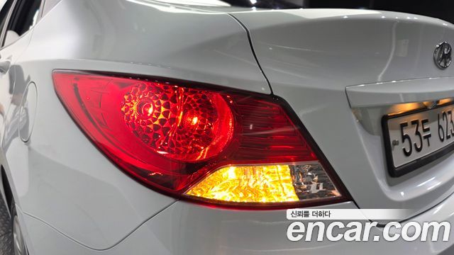 Hyundai Accent (New) Diesel 1.6 VGT Smart 2014 — фото 29