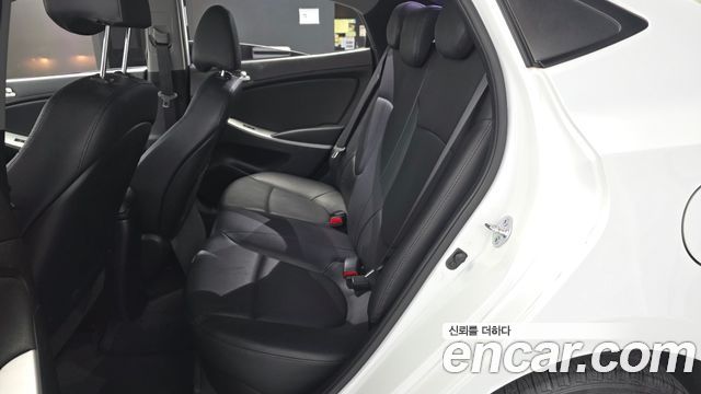 Hyundai Accent (New) Diesel 1.6 VGT Smart 2014 — фото 32