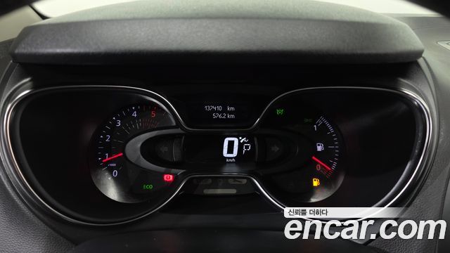 Renault Korea QM3 RE 2018 — фото 8