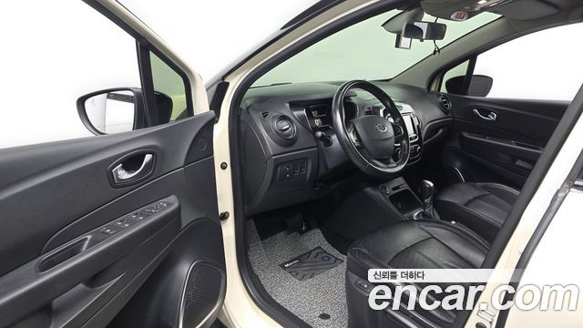 Renault Korea QM3 RE 2018 — фото 10