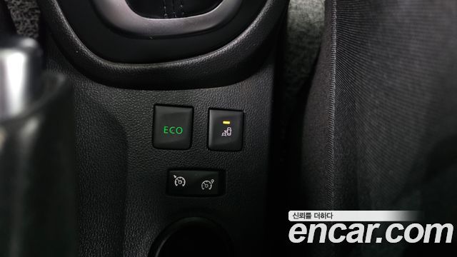 Renault Korea QM3 RE 2018 — фото 16