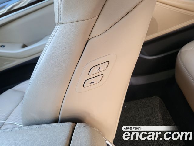 Hyundai Genesis (DH) G330 Premium AWD 2015 — фото 22