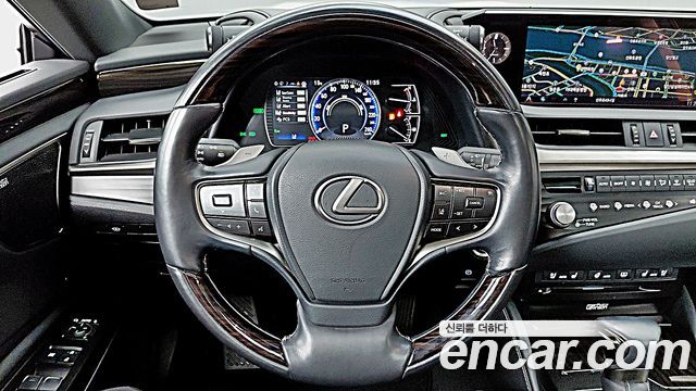 Lexus ES300h (VII) Executive 2021 — фото 10