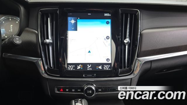 Volvo V90 Cross Country D5 PRO AWD 2018 — фото 12