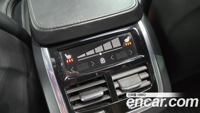 Volvo V90 Cross Country D5 PRO AWD 2018 — фото 28