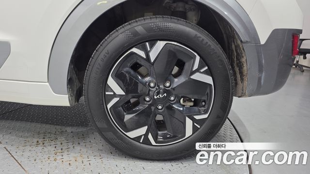 Kia Niro EV Earth 2024 — фото 21