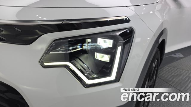 Kia Niro EV Earth 2024 — фото 22