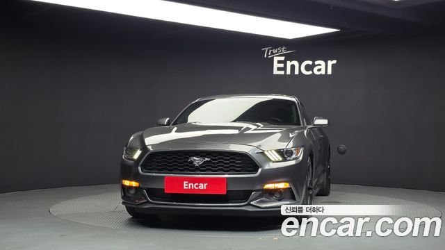 Ford Mustang Coupe 2016 — фото 3