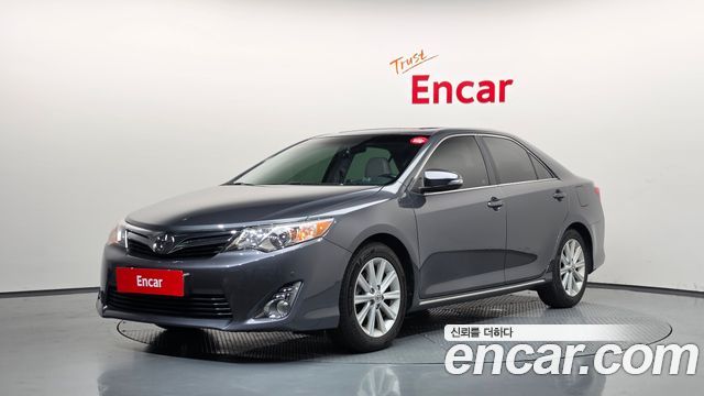 Toyota Camry 2.5 XLE