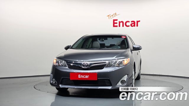 Toyota Camry 2.5 XLE 2012 — фото 3