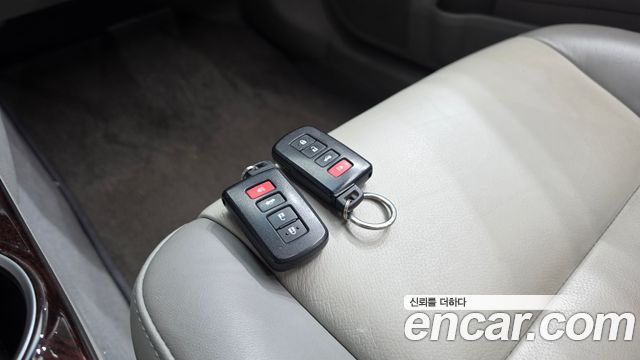 Toyota Camry 2.5 XLE 2012 — фото 16