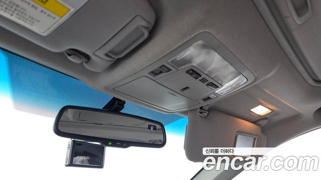 Toyota Camry 2.5 XLE 2012 — фото 19