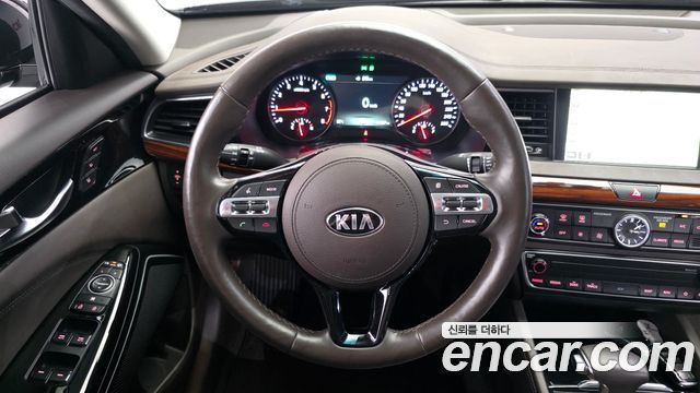 Kia K7 2.4 GDI Limited 2017 — фото 13