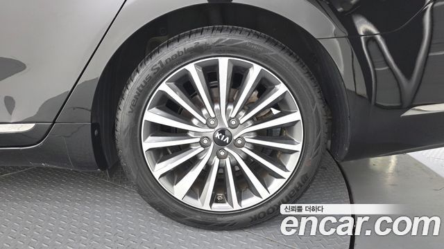 Kia K7 2.4 GDI Limited 2017 — фото 21