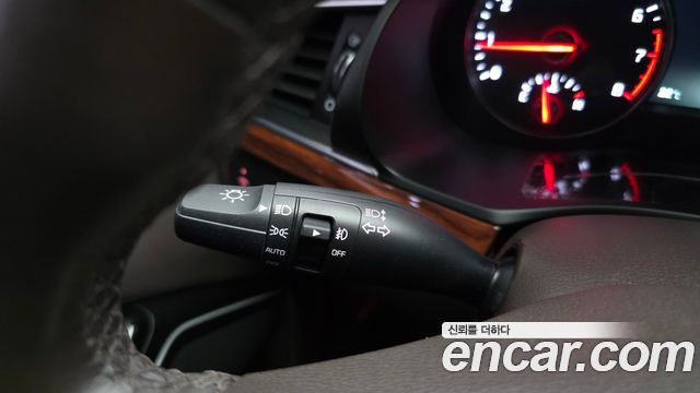 Kia K7 2.4 GDI Limited 2017 — фото 35