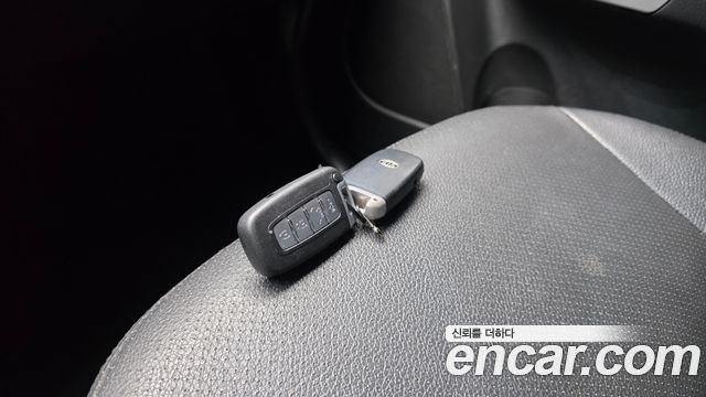Kia Sorento R Diesel 2.0 2WD TLX High-Deluxe 2011 — фото 19