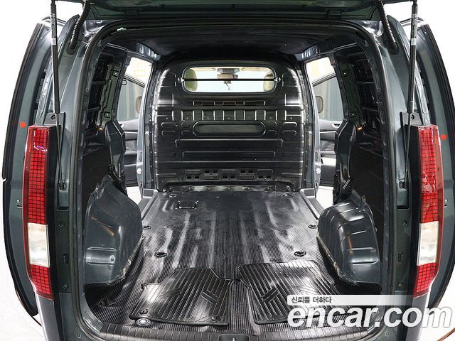 Hyundai Staria Cargo 3-Seater Modern 2022 — фото 22