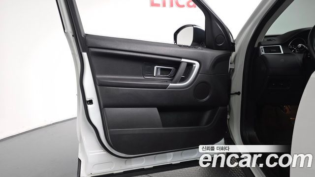Land Rover Discovery Sport 2.0 TD4 SE (150PS) 2018 — фото 24