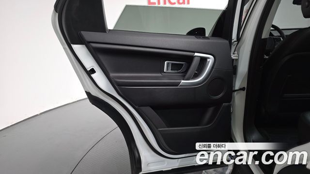 Land Rover Discovery Sport 2.0 TD4 SE (150PS) 2018 — фото 25