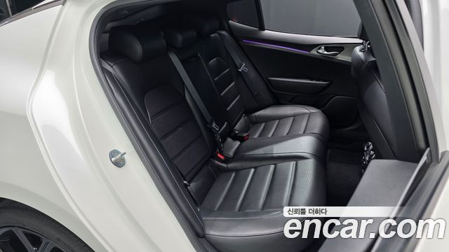 Kia Stinger 2.0 Turbo 2WD Platinum 2019 — фото 11