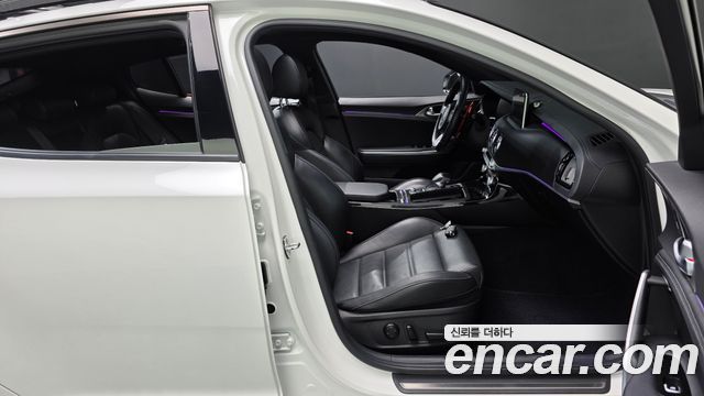 Kia Stinger 2.0 Turbo 2WD Platinum 2019 — фото 26