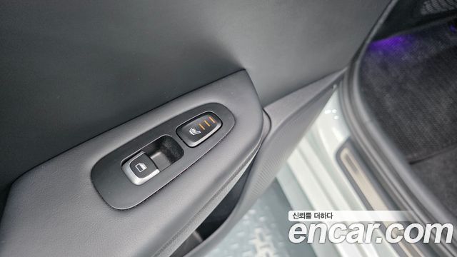 Kia Stinger 2.0 Turbo 2WD Platinum 2019 — фото 29