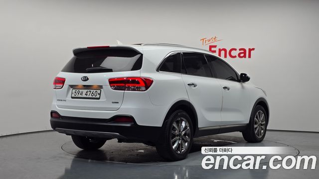 Kia Sorento Diesel 2.0 2WD Noblesse 2016 — фото 2
