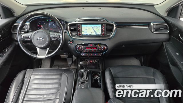 Kia Sorento Diesel 2.0 2WD Noblesse 2016 — фото 7