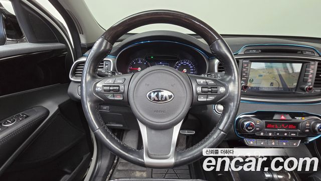 Kia Sorento Diesel 2.0 2WD Noblesse 2016 — фото 12