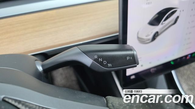 Tesla Model 3 Long Range AWD 2020 — фото 9