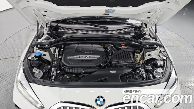 BMW 1 Series (F40) 120i M Sports 2023 — фото 6