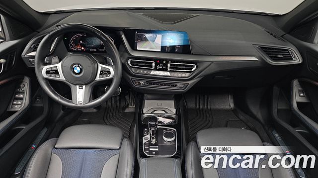 BMW 1 Series (F40) 120i M Sports 2023 — фото 7