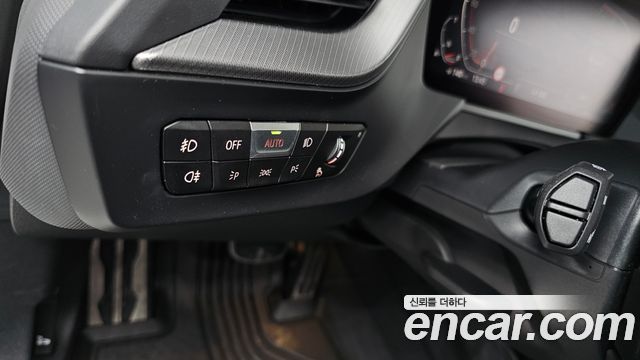 BMW 1 Series (F40) 120i M Sports 2023 — фото 19